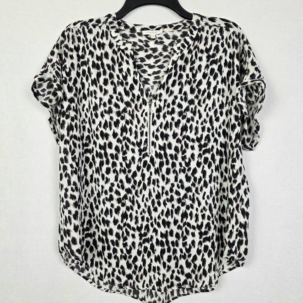 Maurices Leopard Print Zip Blouse Medium - Picture 2 of 9